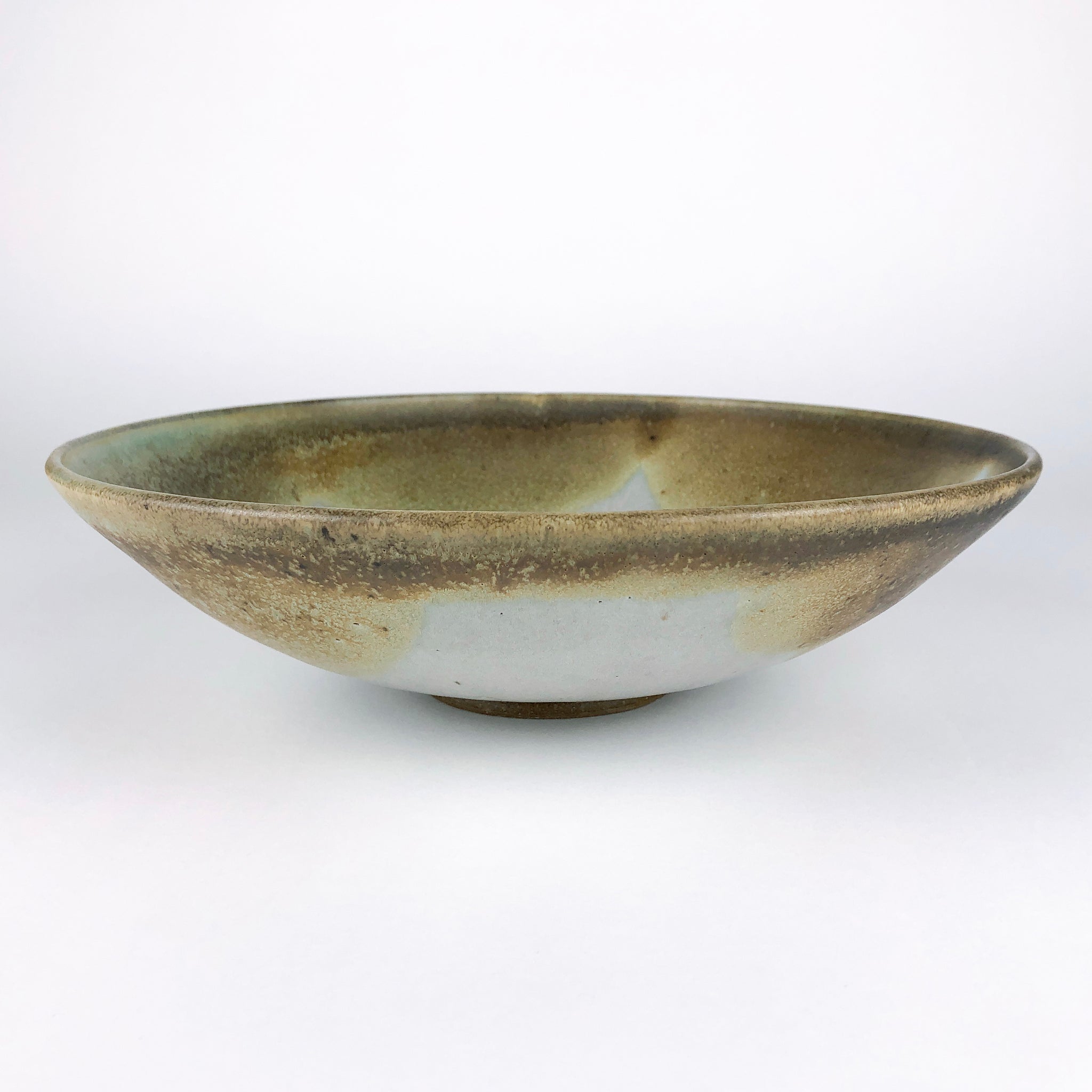 golden dipped rim bowl